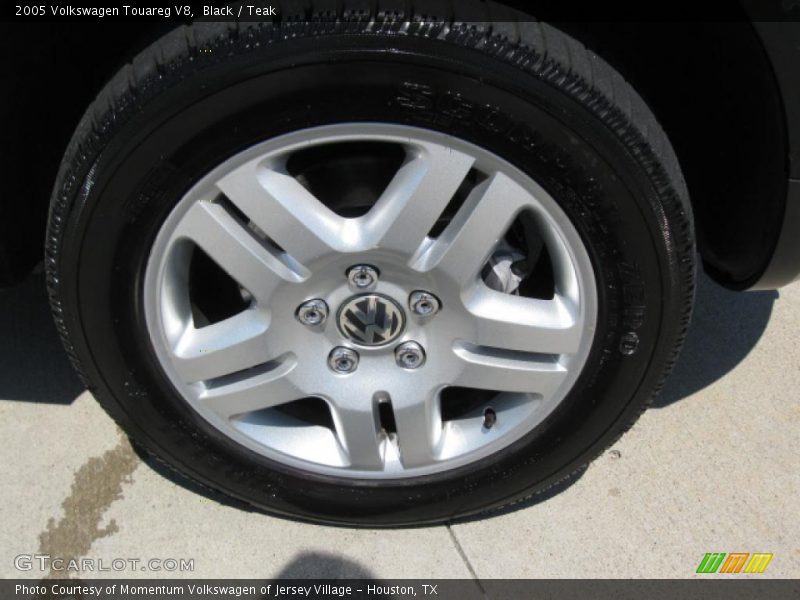 Black / Teak 2005 Volkswagen Touareg V8
