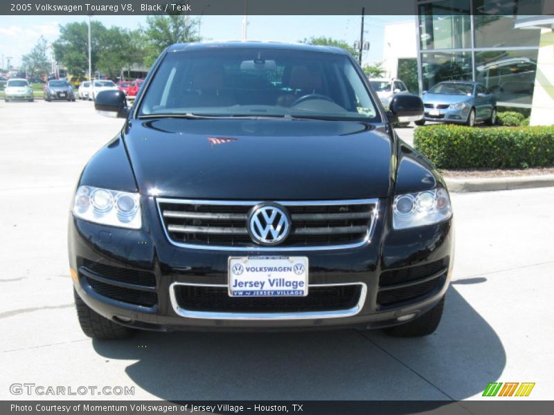 Black / Teak 2005 Volkswagen Touareg V8