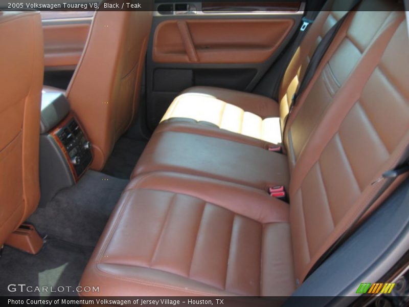 Black / Teak 2005 Volkswagen Touareg V8