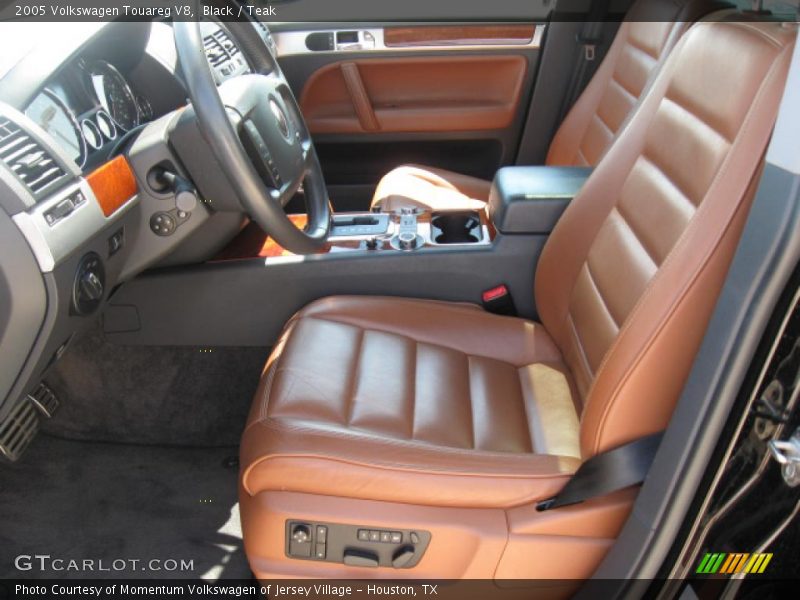 Black / Teak 2005 Volkswagen Touareg V8