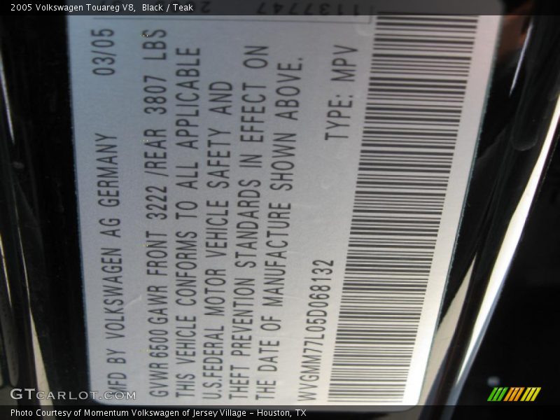 Black / Teak 2005 Volkswagen Touareg V8