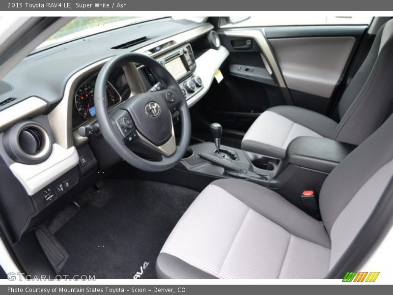 Super White / Ash 2015 Toyota RAV4 LE