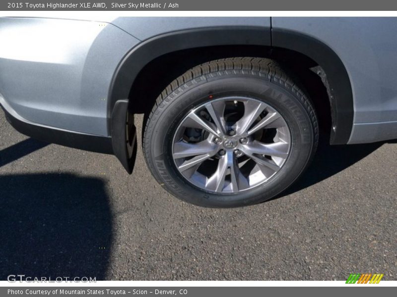 Silver Sky Metallic / Ash 2015 Toyota Highlander XLE AWD