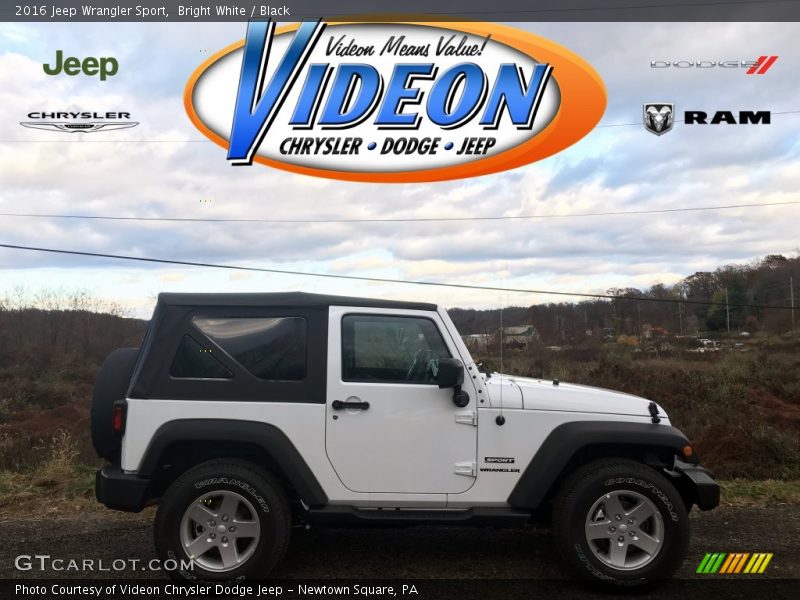 Bright White / Black 2016 Jeep Wrangler Sport