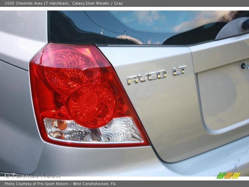 Galaxy Silver Metallic / Gray 2005 Chevrolet Aveo LT Hatchback