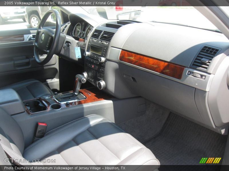 Reflex Silver Metallic / Kristal Grey 2005 Volkswagen Touareg V6