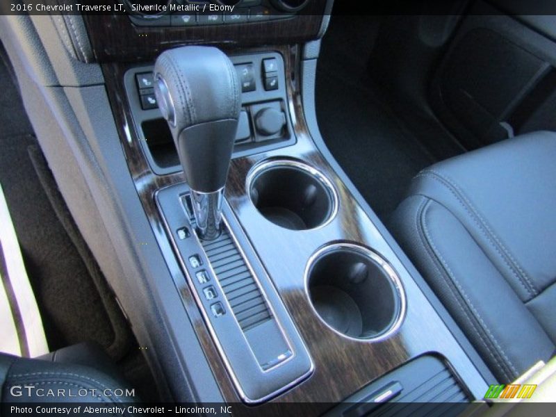 Silver Ice Metallic / Ebony 2016 Chevrolet Traverse LT