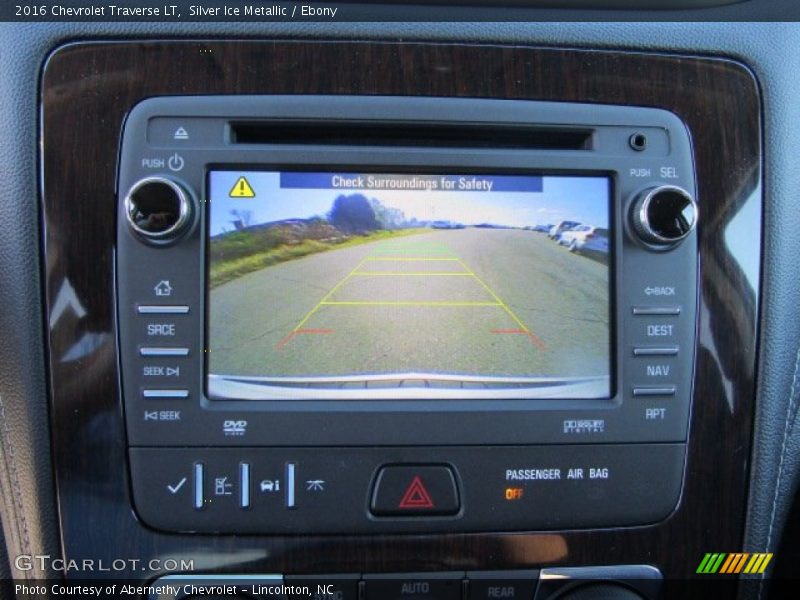 Silver Ice Metallic / Ebony 2016 Chevrolet Traverse LT