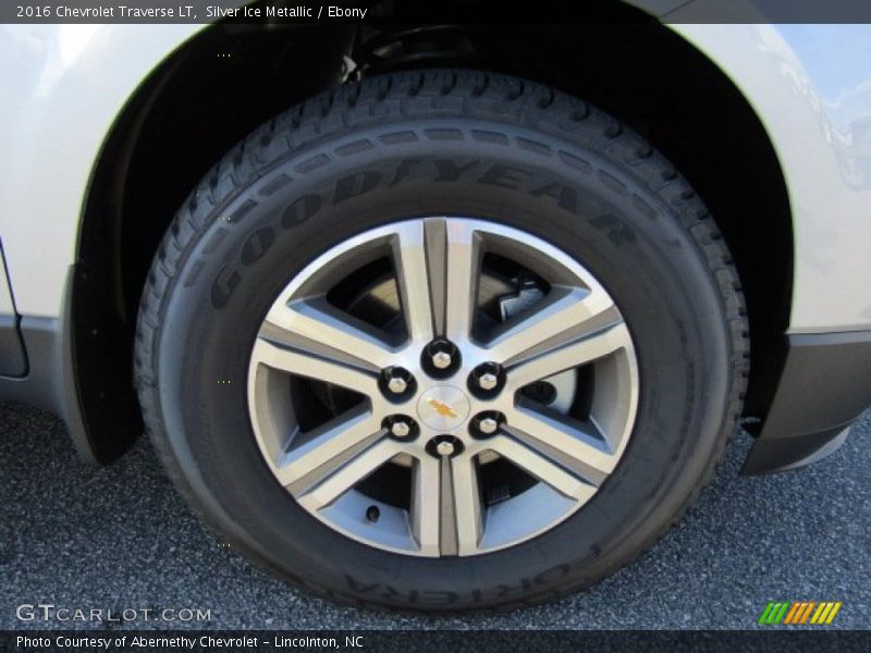 Silver Ice Metallic / Ebony 2016 Chevrolet Traverse LT