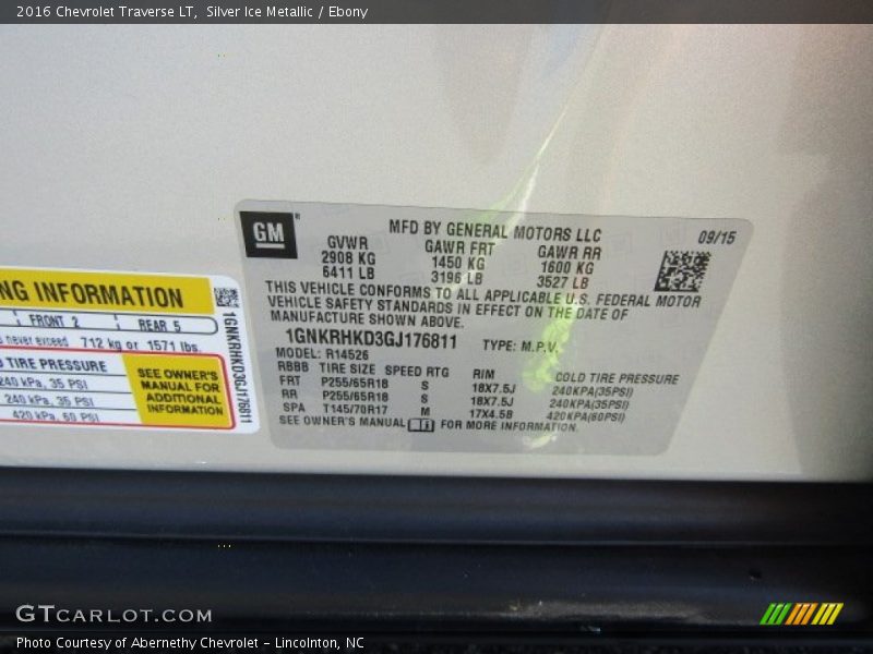 Silver Ice Metallic / Ebony 2016 Chevrolet Traverse LT