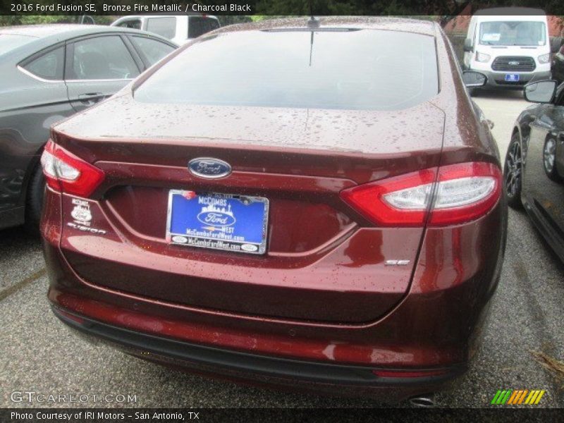 Bronze Fire Metallic / Charcoal Black 2016 Ford Fusion SE