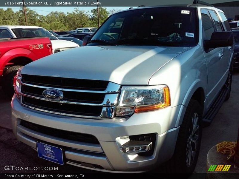 Ingot Silver Metallic / Ebony 2016 Ford Expedition XLT
