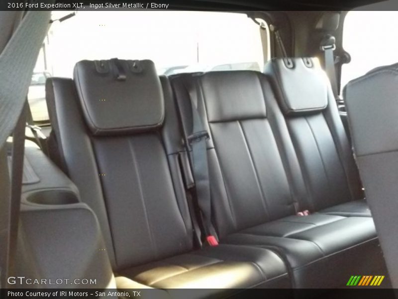 Ingot Silver Metallic / Ebony 2016 Ford Expedition XLT