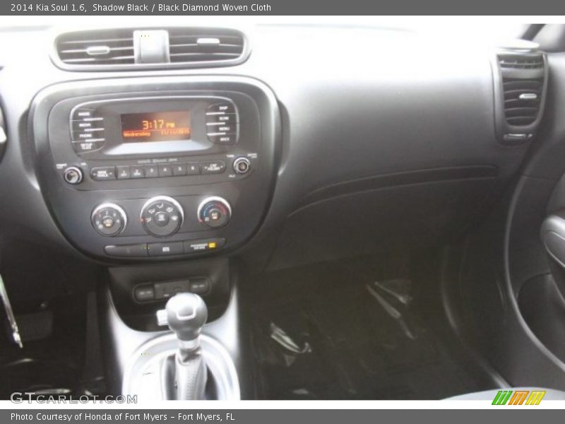 Shadow Black / Black Diamond Woven Cloth 2014 Kia Soul 1.6