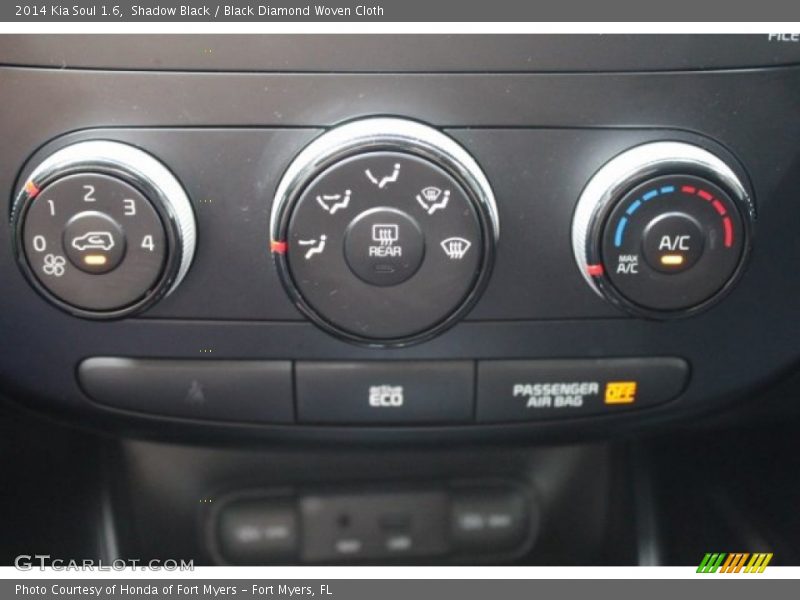Shadow Black / Black Diamond Woven Cloth 2014 Kia Soul 1.6