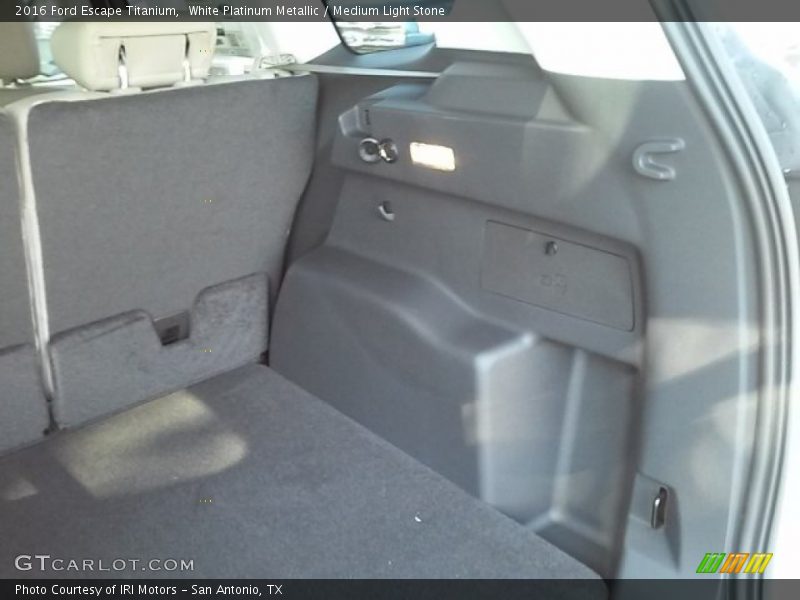 White Platinum Metallic / Medium Light Stone 2016 Ford Escape Titanium