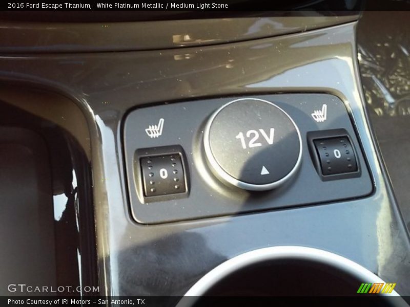 White Platinum Metallic / Medium Light Stone 2016 Ford Escape Titanium