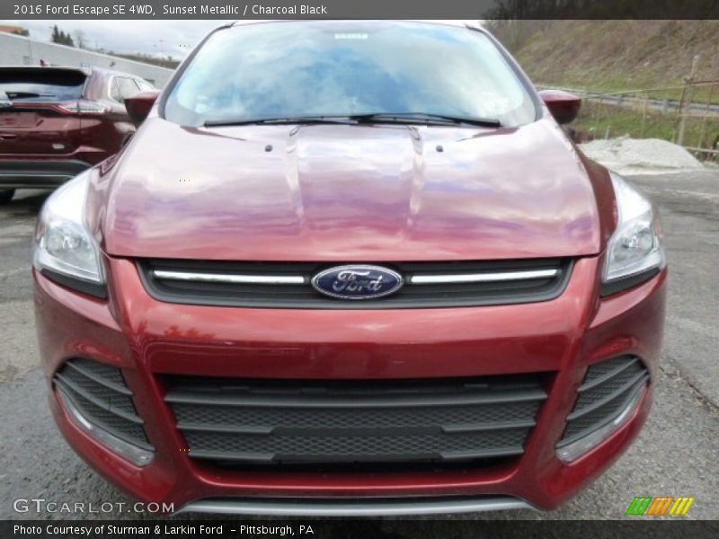 Sunset Metallic / Charcoal Black 2016 Ford Escape SE 4WD