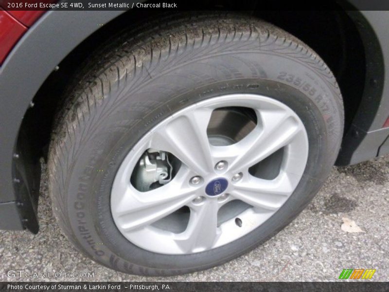 Sunset Metallic / Charcoal Black 2016 Ford Escape SE 4WD