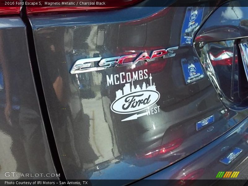 Magnetic Metallic / Charcoal Black 2016 Ford Escape S