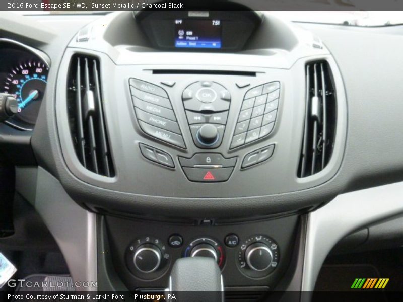 Sunset Metallic / Charcoal Black 2016 Ford Escape SE 4WD