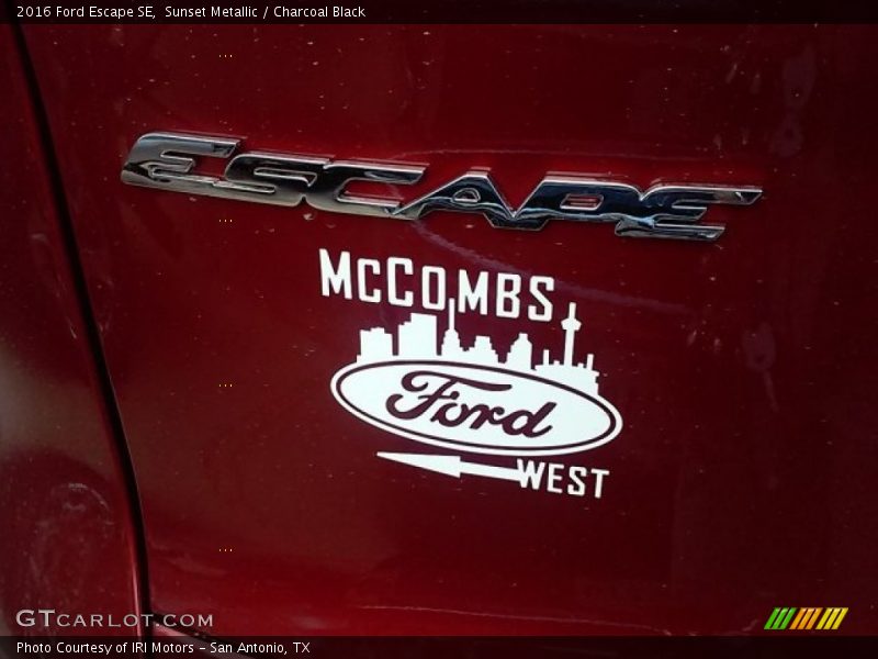 Sunset Metallic / Charcoal Black 2016 Ford Escape SE