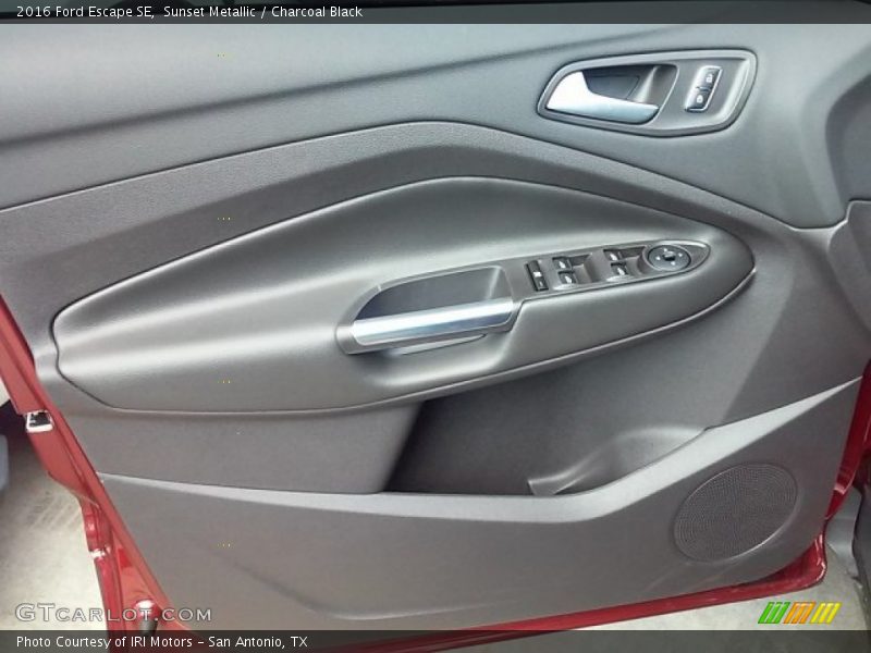Sunset Metallic / Charcoal Black 2016 Ford Escape SE
