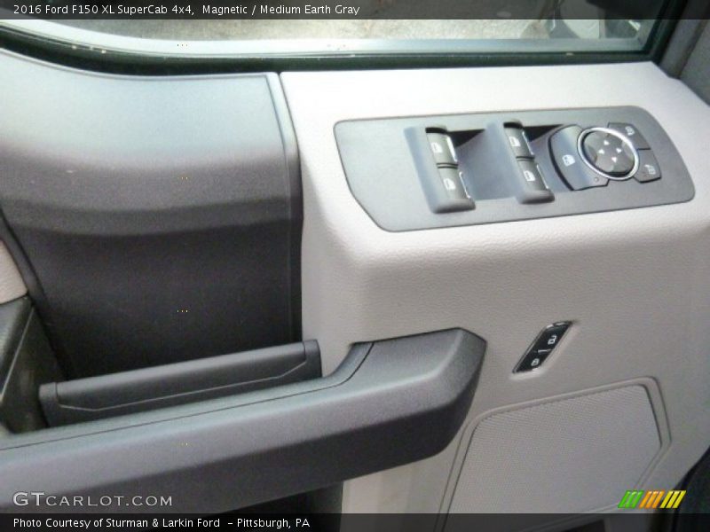 Magnetic / Medium Earth Gray 2016 Ford F150 XL SuperCab 4x4