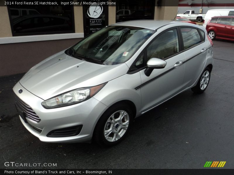 Ingot Silver / Medium Light Stone 2014 Ford Fiesta SE Hatchback