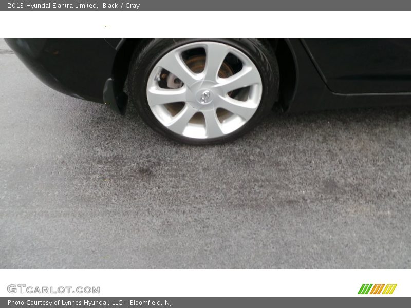 Black / Gray 2013 Hyundai Elantra Limited