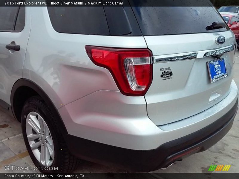 Ingot Silver Metallic / Medium Light Camel 2016 Ford Explorer FWD
