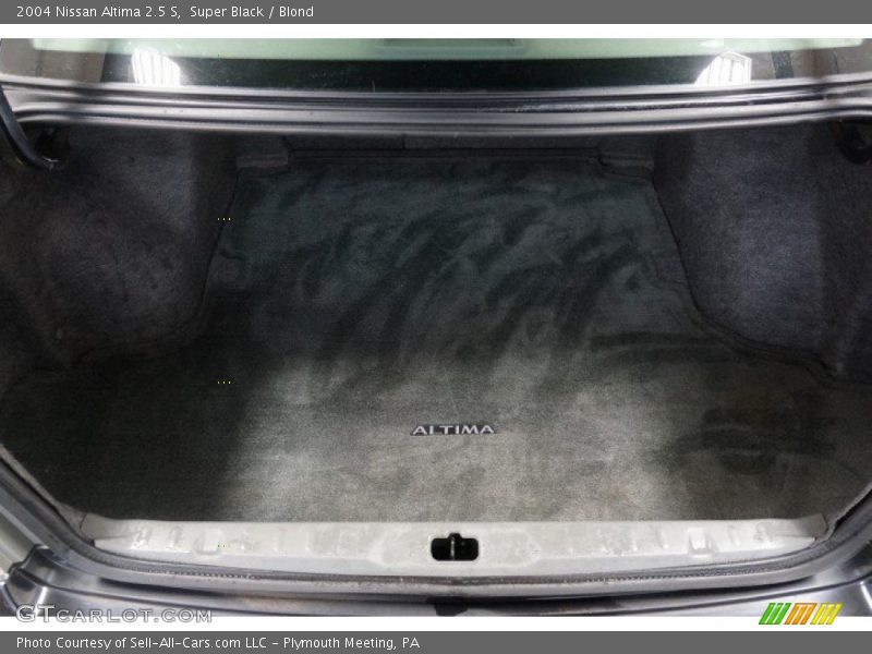 Super Black / Blond 2004 Nissan Altima 2.5 S
