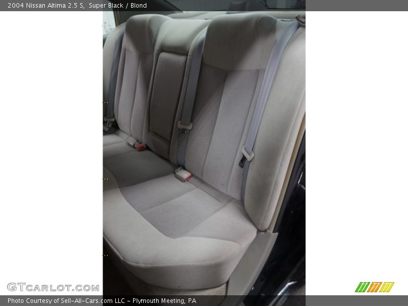 Super Black / Blond 2004 Nissan Altima 2.5 S