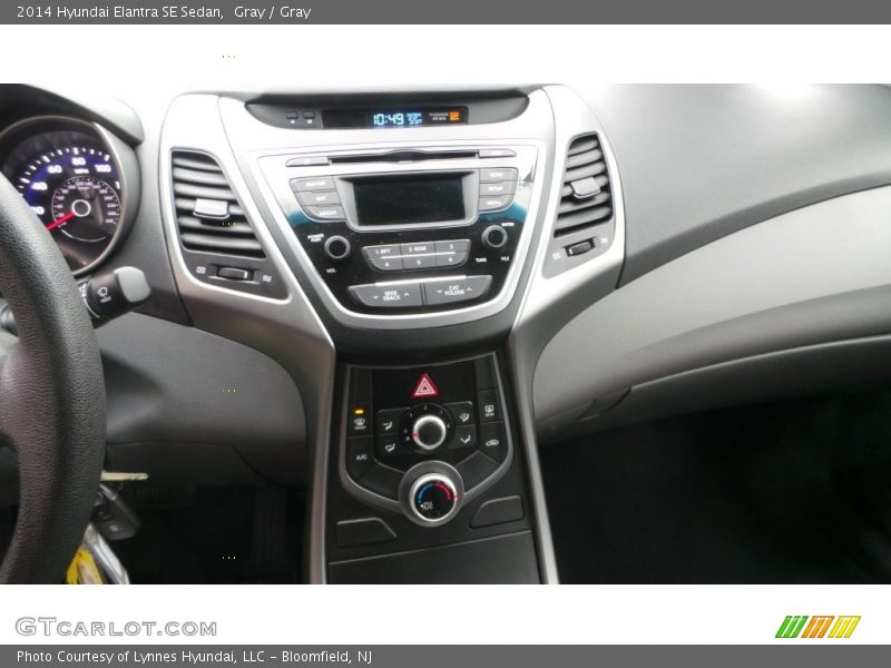 Gray / Gray 2014 Hyundai Elantra SE Sedan