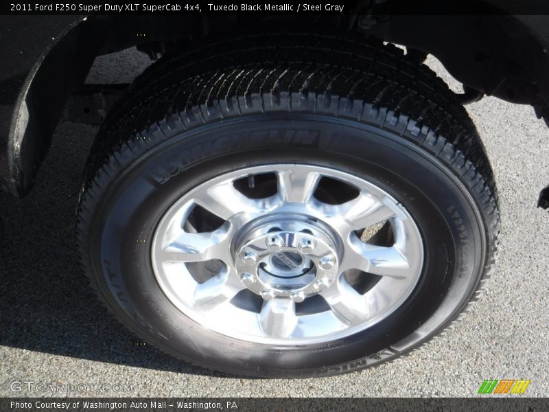 Tuxedo Black Metallic / Steel Gray 2011 Ford F250 Super Duty XLT SuperCab 4x4