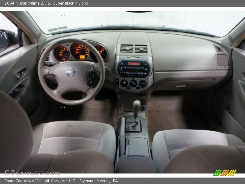 Super Black / Blond 2004 Nissan Altima 2.5 S