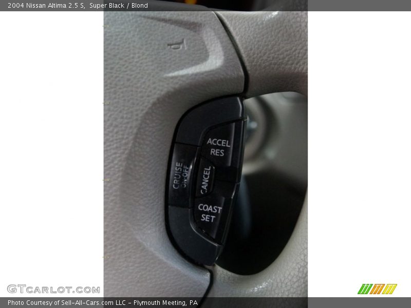 Super Black / Blond 2004 Nissan Altima 2.5 S