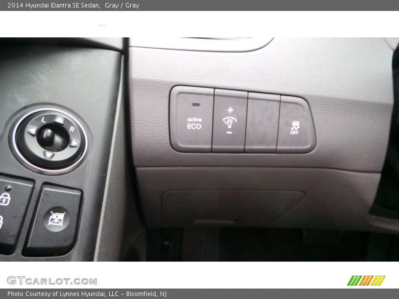 Gray / Gray 2014 Hyundai Elantra SE Sedan