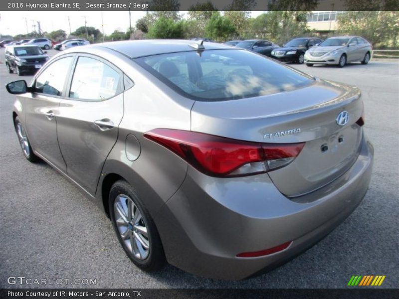 Desert Bronze / Beige 2016 Hyundai Elantra SE