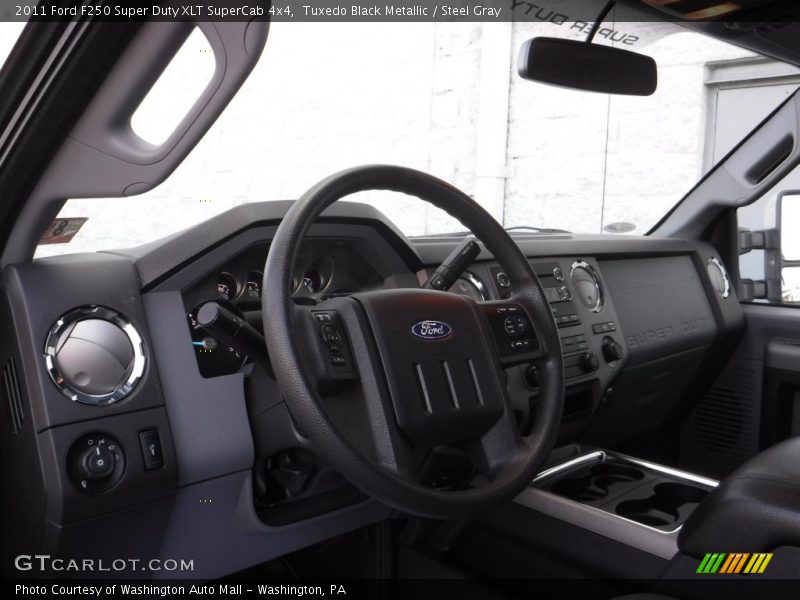 Tuxedo Black Metallic / Steel Gray 2011 Ford F250 Super Duty XLT SuperCab 4x4