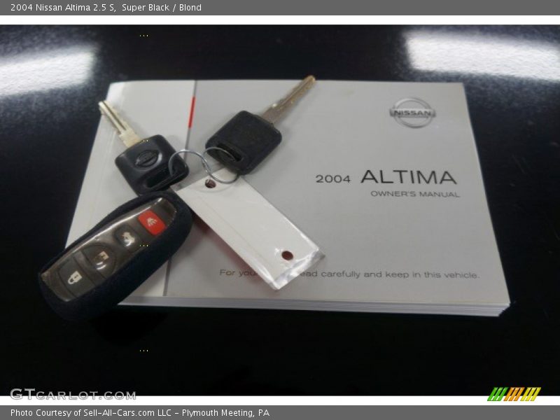 Super Black / Blond 2004 Nissan Altima 2.5 S