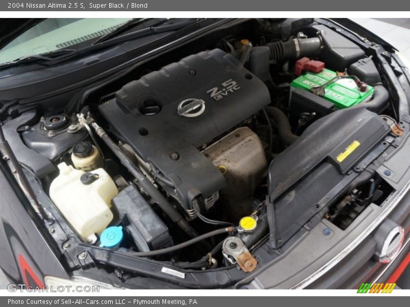Super Black / Blond 2004 Nissan Altima 2.5 S