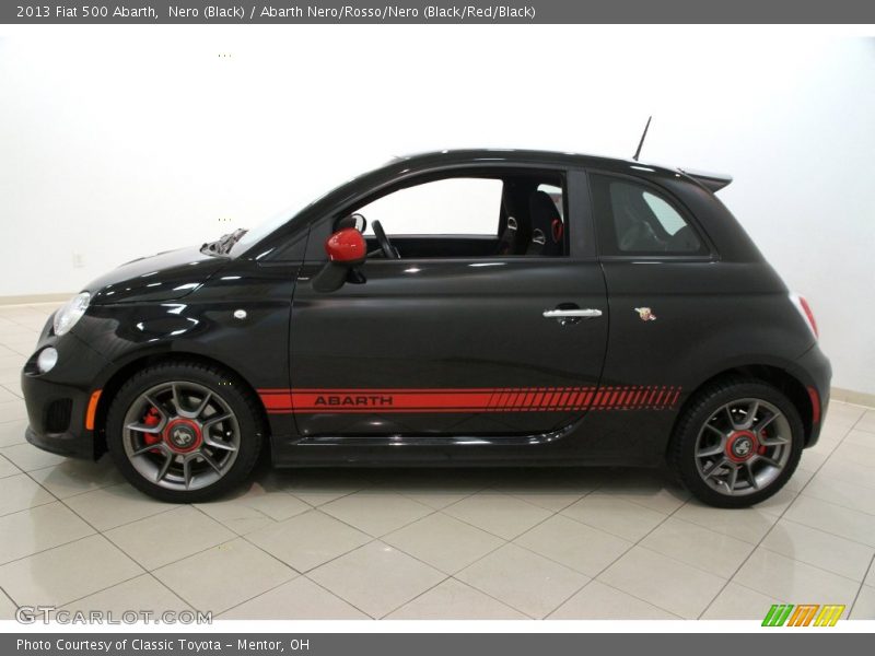 Nero (Black) / Abarth Nero/Rosso/Nero (Black/Red/Black) 2013 Fiat 500 Abarth