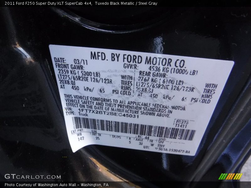 Tuxedo Black Metallic / Steel Gray 2011 Ford F250 Super Duty XLT SuperCab 4x4
