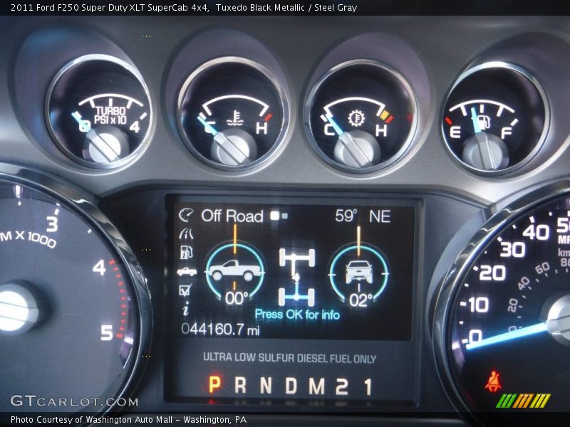 Tuxedo Black Metallic / Steel Gray 2011 Ford F250 Super Duty XLT SuperCab 4x4