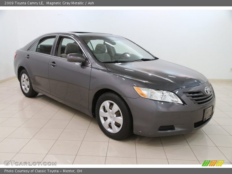 Magnetic Gray Metallic / Ash 2009 Toyota Camry LE