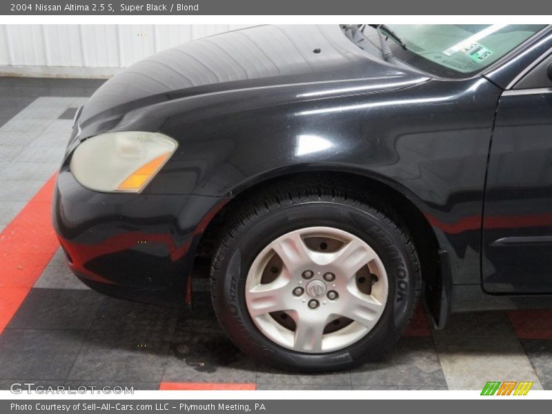 Super Black / Blond 2004 Nissan Altima 2.5 S