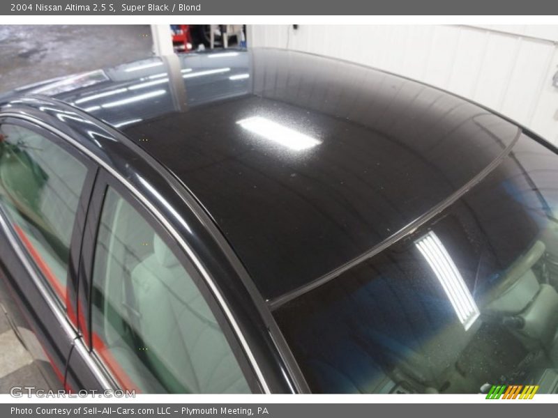 Super Black / Blond 2004 Nissan Altima 2.5 S