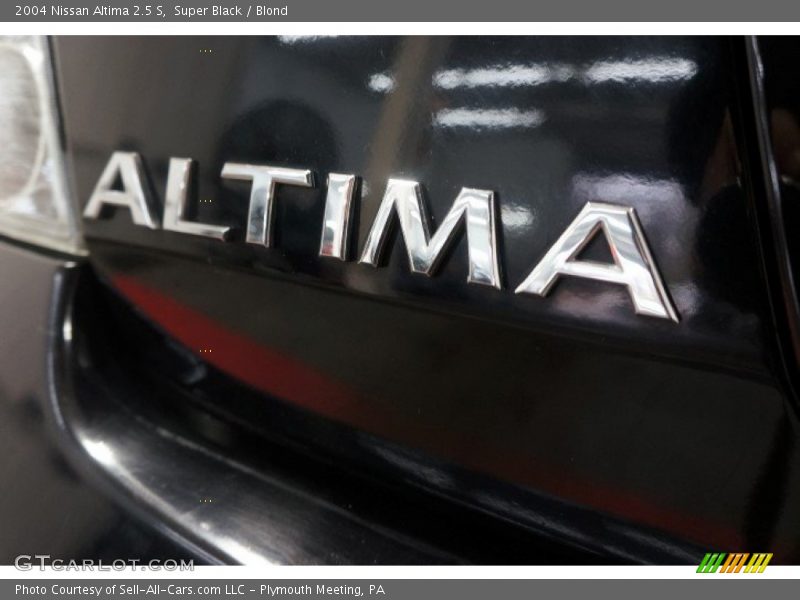 Super Black / Blond 2004 Nissan Altima 2.5 S
