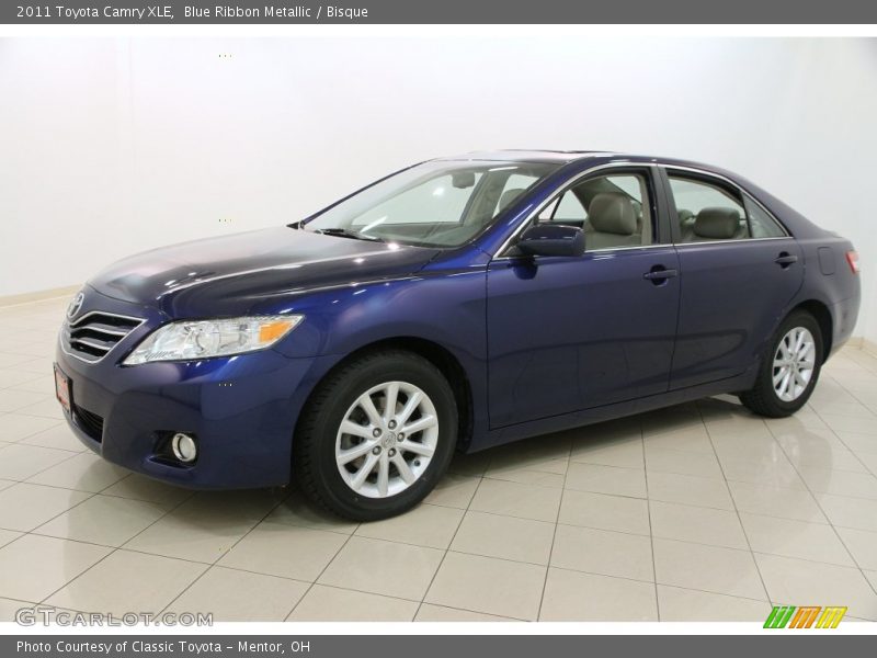 Blue Ribbon Metallic / Bisque 2011 Toyota Camry XLE